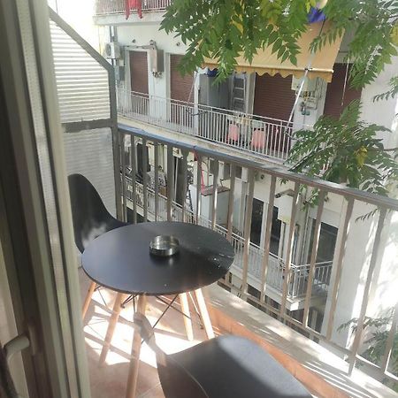 G M 3 Rooms Kentpo In The Heart Of The City لاريسا المظهر الخارجي الصورة