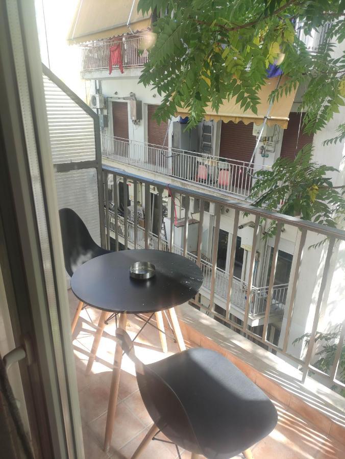 G M 3 Rooms Kentpo In The Heart Of The City لاريسا المظهر الخارجي الصورة