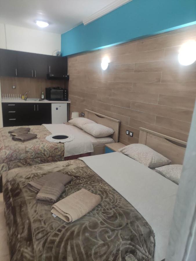 G M 3 Rooms Kentpo In The Heart Of The City لاريسا المظهر الخارجي الصورة